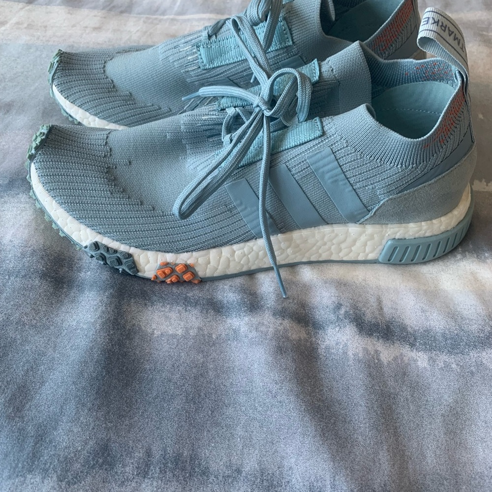 Adidas NMR racer sneakers blue tint size 8 like new